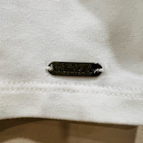 🔥Calvin Klein TShirt🔥 - Picture 5 of 9